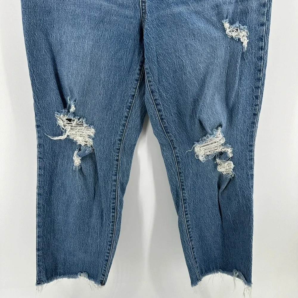 Vintage Universal Thread Jeans Womens 10/30R Blue Distressed Straight Leg Recto‎